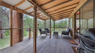 250 Finchley Trk Laguna NSW 2325