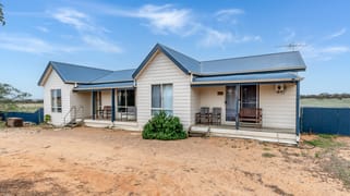 416 Bowhill Road Burdett SA 5253