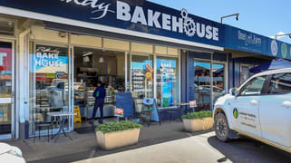 Shop 2/3 Queen Street Bundaberg North QLD 4670