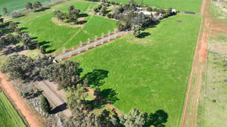 'Willow Tree' 14L Dulcidene Road Terramungamine NSW 2830