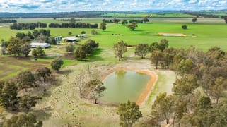 'Spring Lagoon'/487 Maloney Rd Burrumbuttock NSW 2642