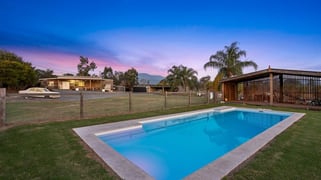 1 LARCH ROAD Tamborine QLD 4270