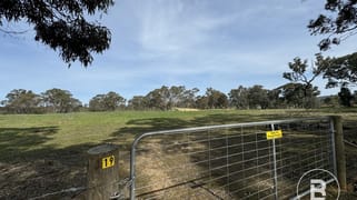 19 Moyreisk-Redbank Road Redbank VIC 3477