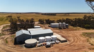 3279 Calzoni Road Hyden WA 6359