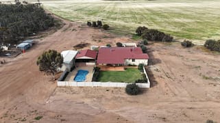 10520 Emu Fence Road Hyden WA 6359