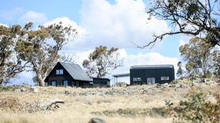 "Westons" 282 Hilltop Road Hill Top NSW 2628