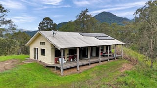 Seninis Road Finch Hatton QLD 4756