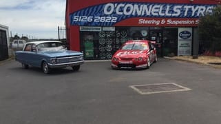 Moe VIC 3825