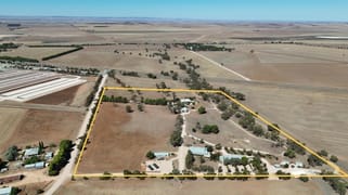Hummocks Station/45 Barunga Homestead Rd Snowtown SA 5520