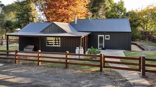 439 Buttercup Road Merrijig VIC 3723 439 Buttercup Road Merrijig VIC 3723