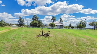 434 Lagoon Creek Road Greymare QLD 4370 434 Lagoon Creek Road Greymare QLD 4370