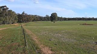 CA, 79 Woolshed Flat Road Woolshed Flat VIC 3518
