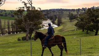 "Garratt" 597 Garratt Road Jugiong NSW 2726