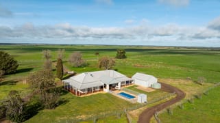 1972 Skipton Road Stockyard Hill VIC 3373