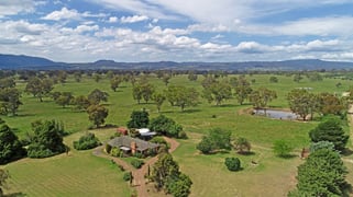 3 Carlisle Hill Road Mansfield VIC 3722