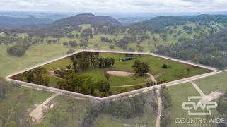 24 Cemetery Road Torrington NSW 2371