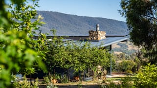 109 Switchback Road Mudgegonga VIC 3737