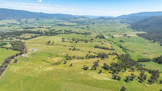 417 Black Flats Road Mudgegonga VIC 3737
