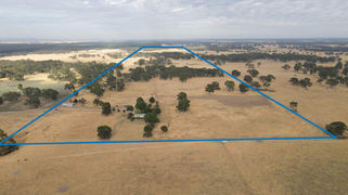 110 Coote Rd Moerlong SA 5278