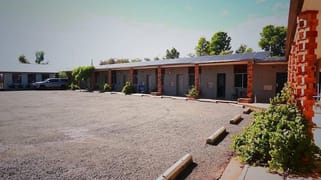 25 Mcgee Street Hillston NSW 2675