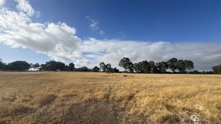 696/ Fromm Road Mount Pleasant SA 5235