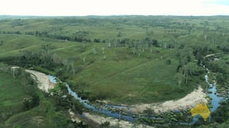 527 KILLERS ROAD New Moonta QLD 4671