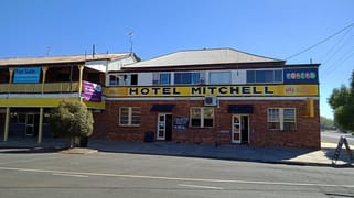 21 Cambridge Street Mitchell QLD 4465