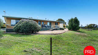 327 Weeroona Drive Wamboin NSW 2620
