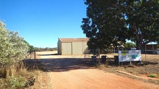 30 McDaniel Road Minyirr WA 6725 30 McDaniel Road Minyirr WA 6725