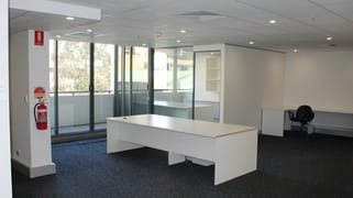 711/1C Burdett Street Hornsby NSW 2077 711/1C Burdett Street Hornsby NSW 2077