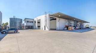 2B/670 Macarthur Avenue Pinkenba QLD 4008 2B/670 Macarthur Avenue Pinkenba QLD 4008
