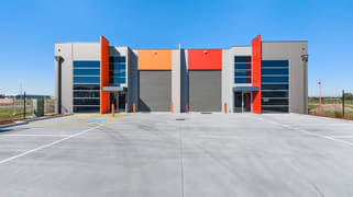 Unit 1 & 2/20 Lonhro Blvd Cranbourne West VIC 3977 Unit 1 & 2/20 Lonhro Blvd Cranbourne West VIC 3977