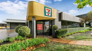 12 Ferntree Place Notting Hill VIC 3168 12 Ferntree Place Notting Hill VIC 3168