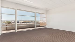 8 Endeavour Drive Port Kennedy WA 6172 8 Endeavour Drive Port Kennedy WA 6172
