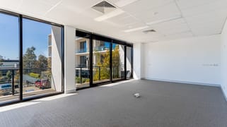 2.23 & 4.23/29-31 Lexington Drive Bella Vista NSW 2153 2.23 & 4.23/29-31 Lexington Drive Bella Vista NSW 2153