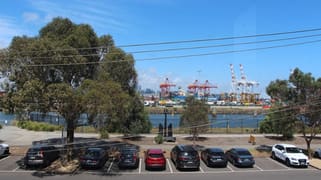76 Maribyrnong Street Footscray VIC 3011 76 Maribyrnong Street Footscray VIC 3011