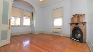 2/1 Clifford Street Toowoomba City QLD 4350 2/1 Clifford Street Toowoomba City QLD 4350