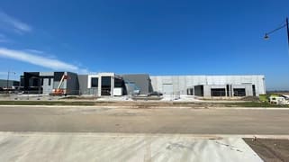 1-4/35 Southeast Boulevard Pakenham VIC 3810 1-4/35 Southeast Boulevard Pakenham VIC 3810