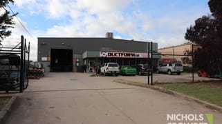 14 Frankston Gardens Drive Carrum Downs VIC 3201 14 Frankston Gardens Drive Carrum Downs VIC 3201