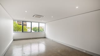 Suite 402/46 Kippax Street Surry Hills NSW 2010 Suite 402/46 Kippax Street Surry Hills NSW 2010