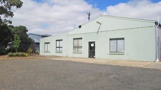 7 Traminer Court Wendouree VIC 3355 7 Traminer Court Wendouree VIC 3355