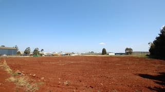 2/207-217 McDougall Street Wilsonton QLD 4350 2/207-217 McDougall Street Wilsonton QLD 4350