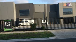17 Tarmac Way Pakenham VIC 3810 17 Tarmac Way Pakenham VIC 3810