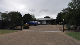 425 Charles Street Kirwan QLD 4817 425 Charles Street Kirwan QLD 4817
