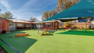 30 Crest Road Queanbeyan NSW 2620 30 Crest Road Queanbeyan NSW 2620