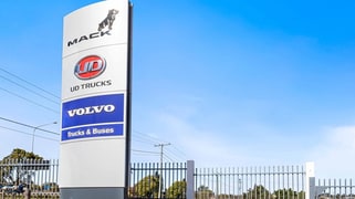 373 Anzac Avenue Harristown QLD 4350 373 Anzac Avenue Harristown QLD 4350