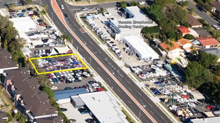 51 Brisbane Road Labrador QLD 4215 51 Brisbane Road Labrador QLD 4215