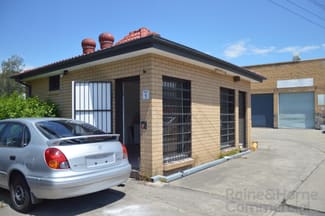 Offices commercial property leased at 1/4 Appin Place St Marys NSW 2760