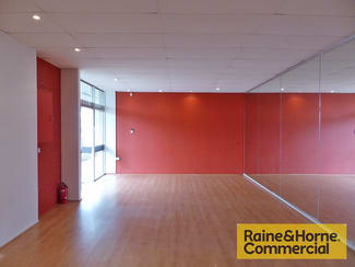 Shop & Retail commercial property leased at Zillmere QLD 4034