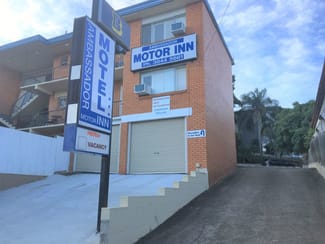 Hotel, Motel, Pub & Leisure commercial property leased at 180 Gladstone Road Highgate Hill QLD 4101